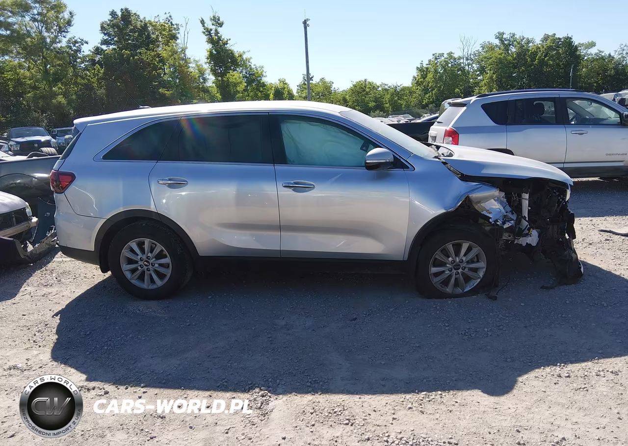 2019 Kia Sorento 2.4L L VIN:5XYPG4A36KG577459 - 12