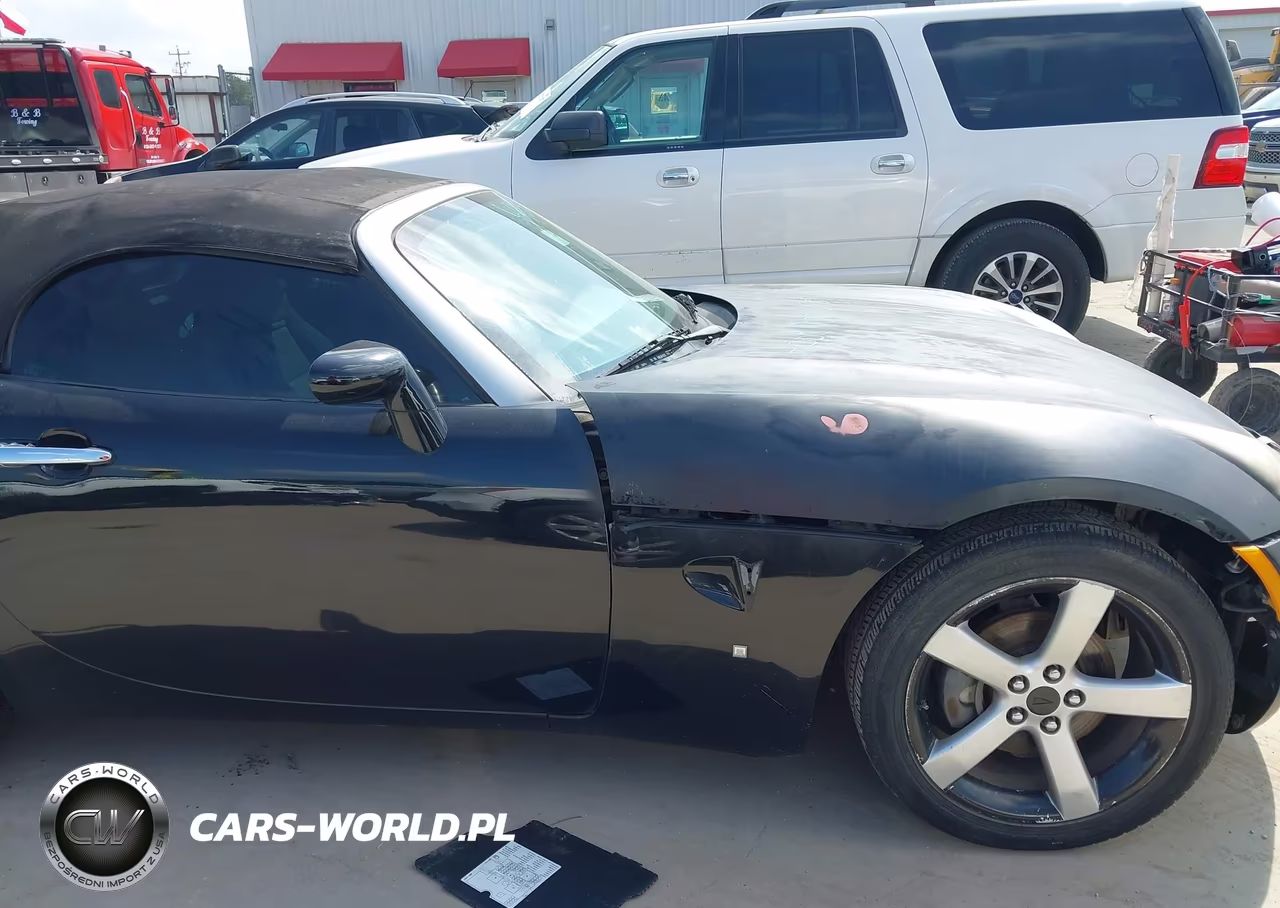 2008 Pontiac Solstice VIN:1G2MC35B78Y113904 - 12