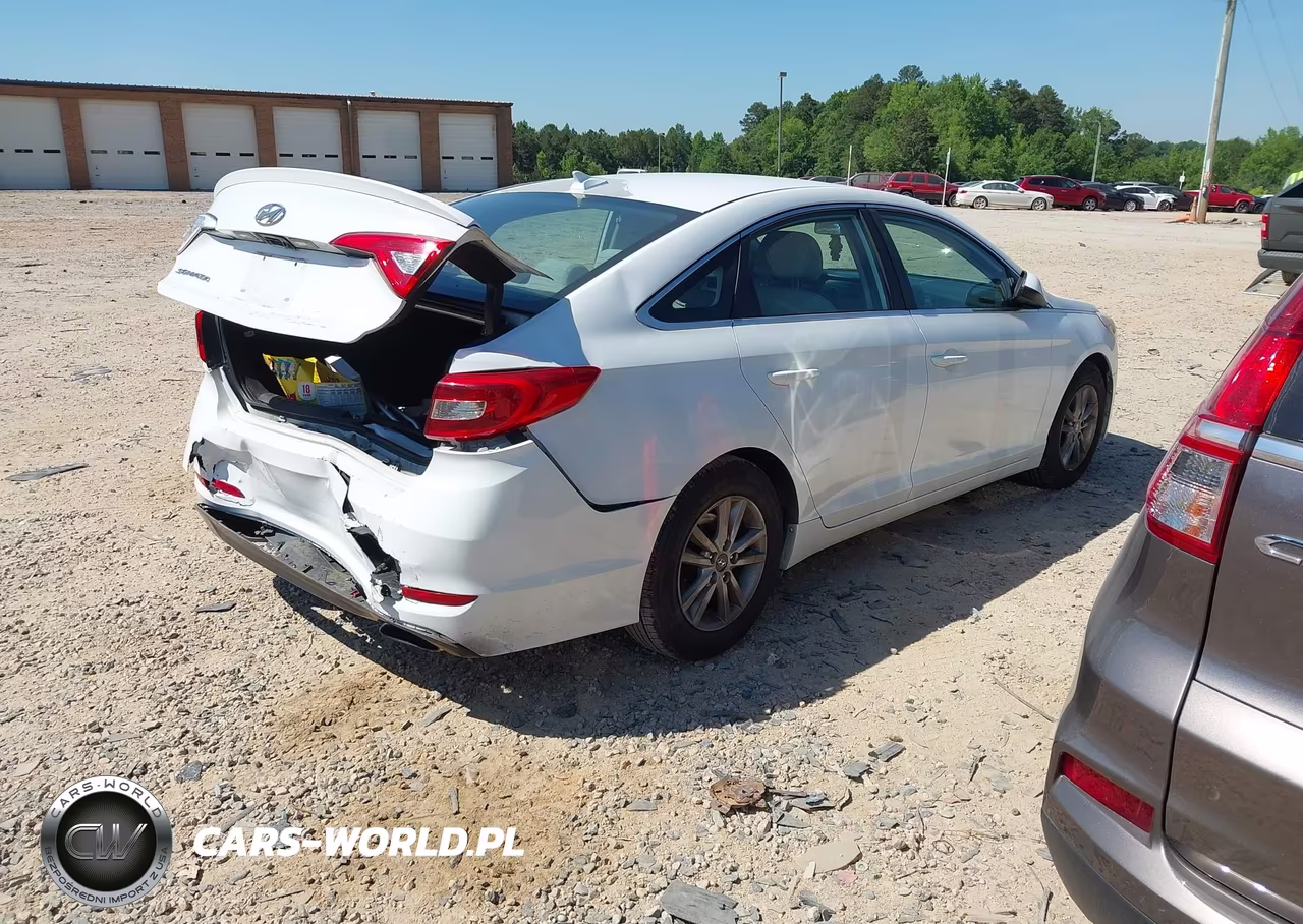 2015 Hyundai Sonata Se VIN:5NPE24AFXFH011576 - 4