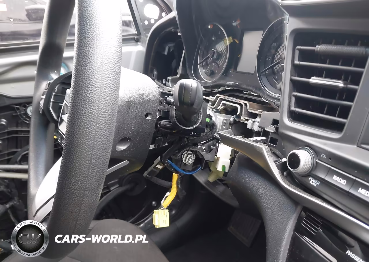 2020 Hyundai Elantra Sel VIN:5NPD84LF4LH569457 - 6