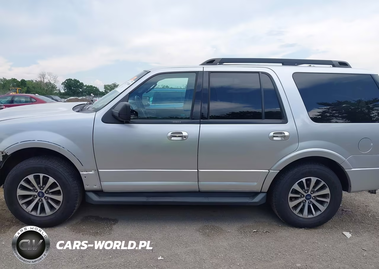 2017 Ford Expedition Xlt VIN:1FMJU1JT2HEA26083 - 15