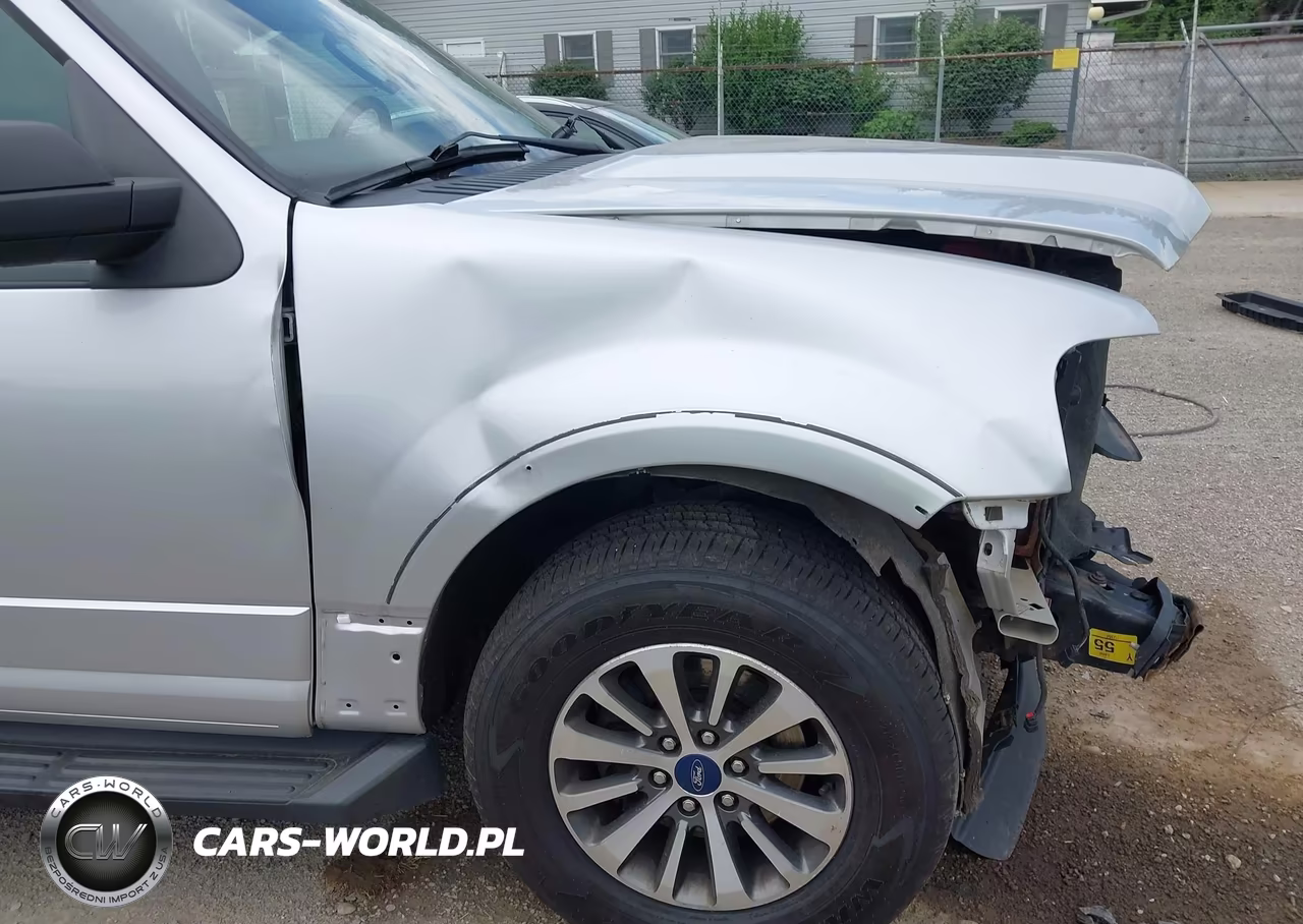 2017 Ford Expedition Xlt VIN:1FMJU1JT2HEA26083 - 18