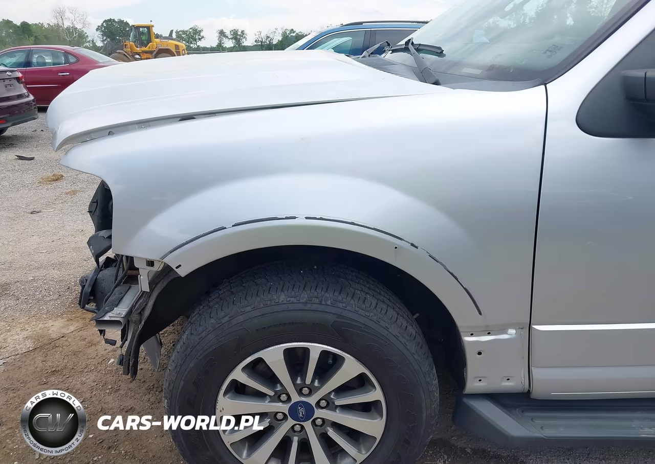2017 Ford Expedition Xlt VIN:1FMJU1JT2HEA26083 - 19
