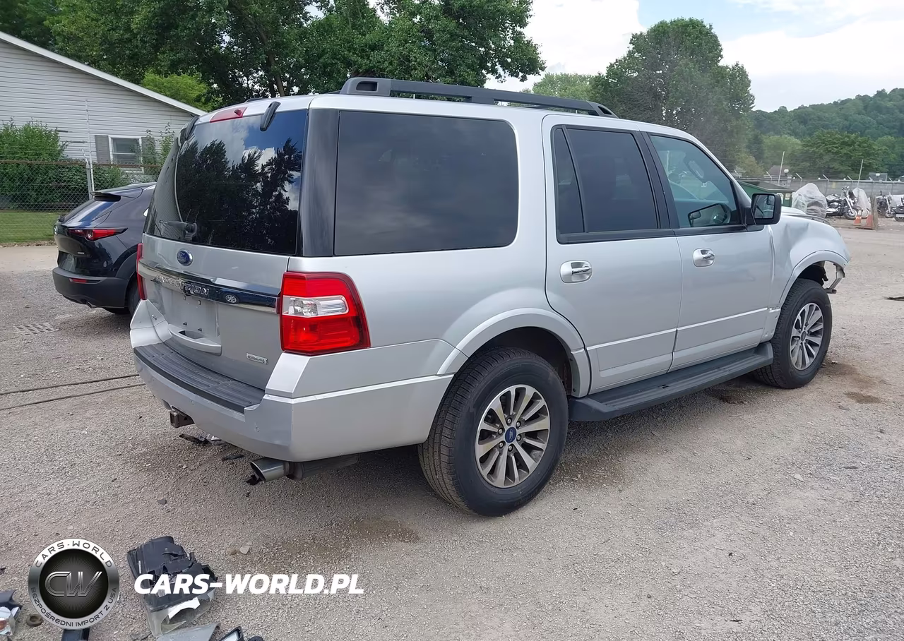 2017 Ford Expedition Xlt VIN:1FMJU1JT2HEA26083 - 4