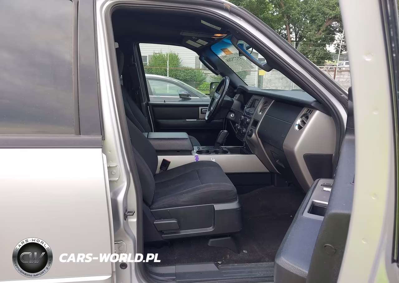 2017 Ford Expedition Xlt VIN:1FMJU1JT2HEA26083 - 5