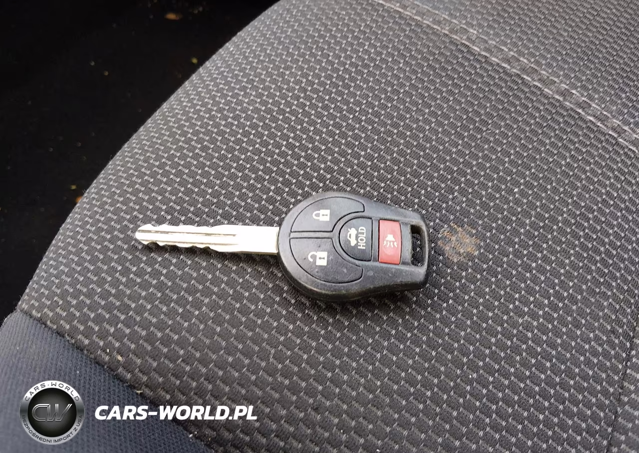 2016 Nissan Sentra S VIN:3N1AB7AP1GY210211 - 11