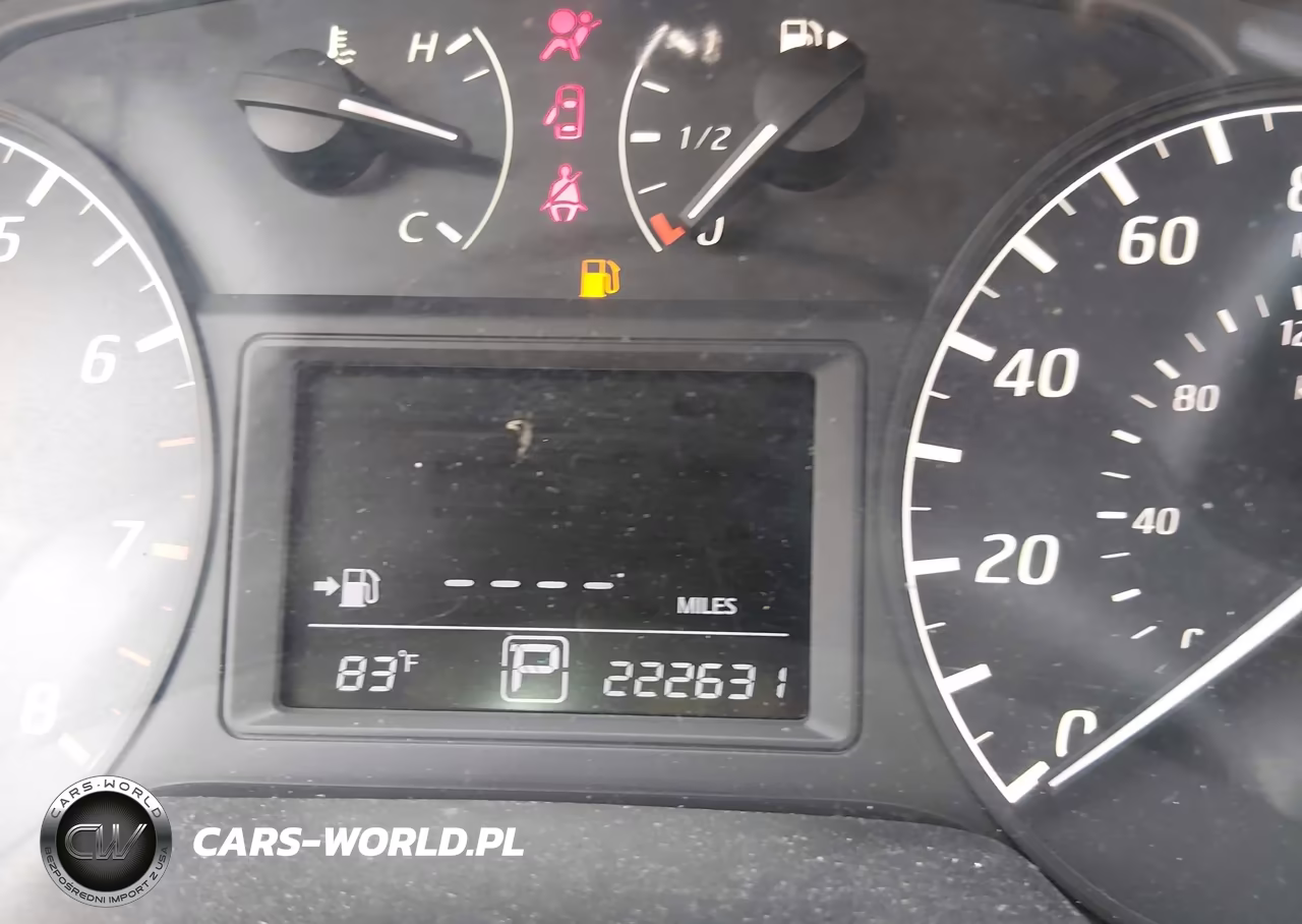 2016 Nissan Sentra S VIN:3N1AB7AP1GY210211 - 15