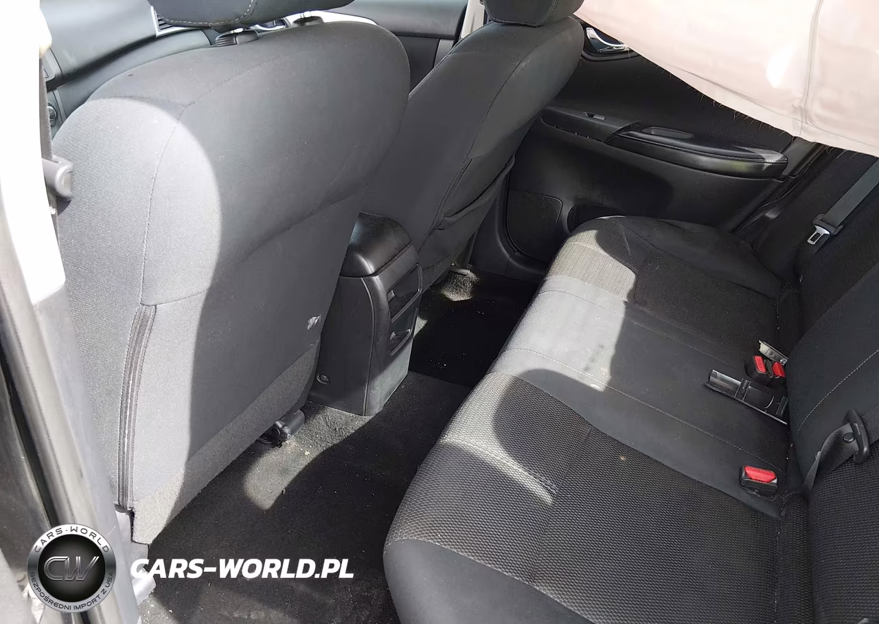 2016 Nissan Sentra S VIN:3N1AB7AP1GY210211 - 8