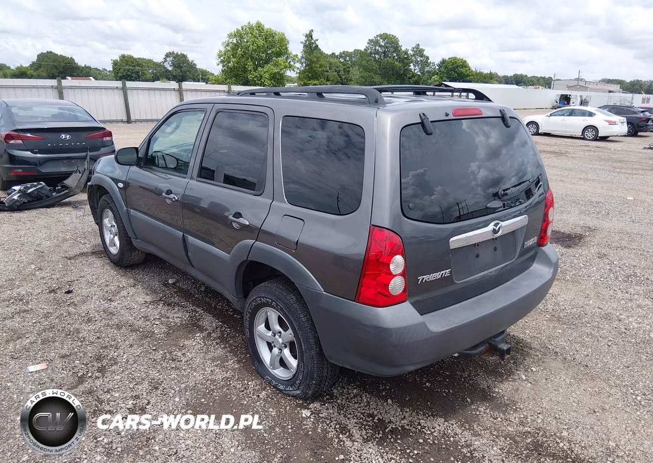 2006 Mazda Tribute I VIN:4F2YZ92Z46KM19717 - 3