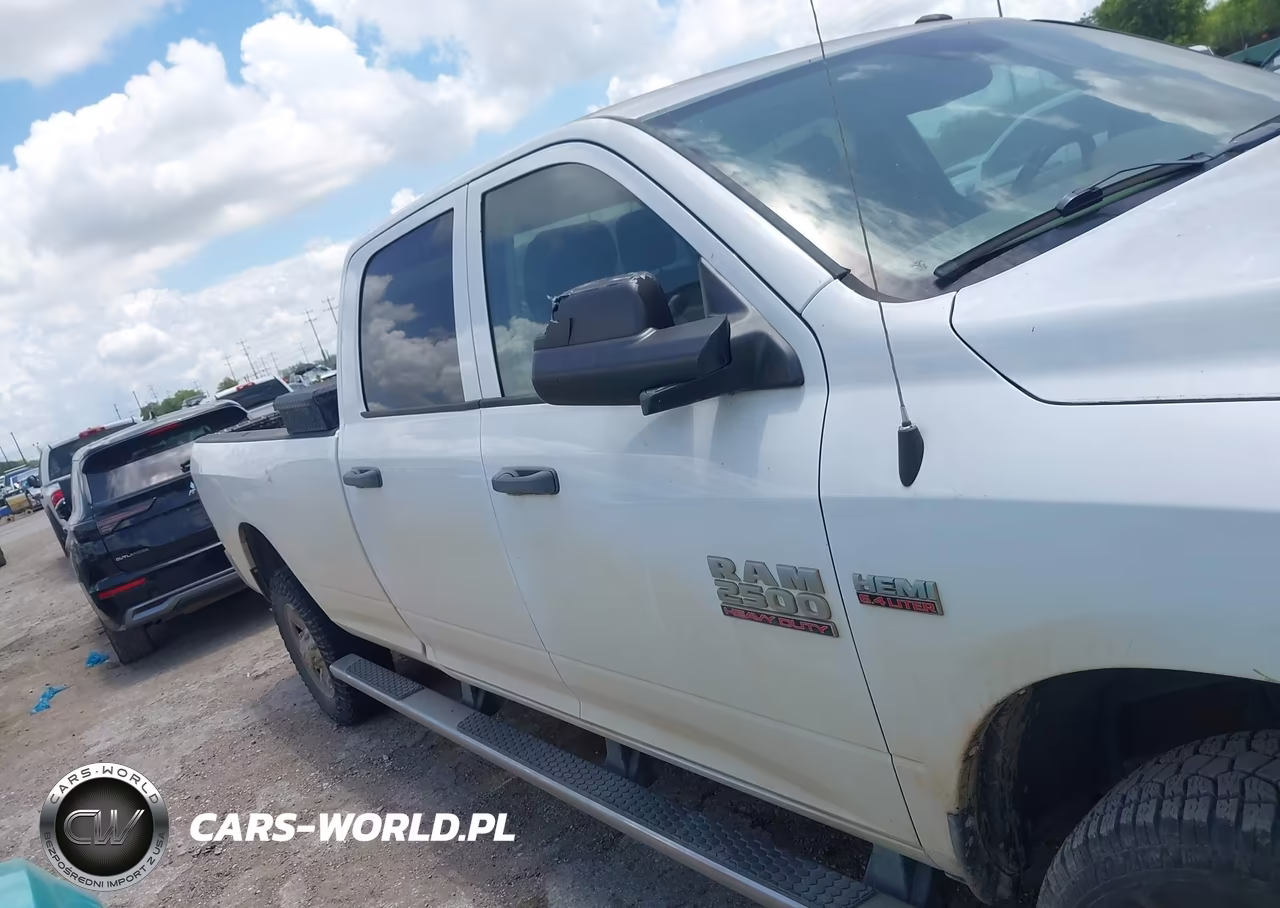 2016 Ram 2500 Tradesman VIN:3C6UR5HJ9GG125772 - 13