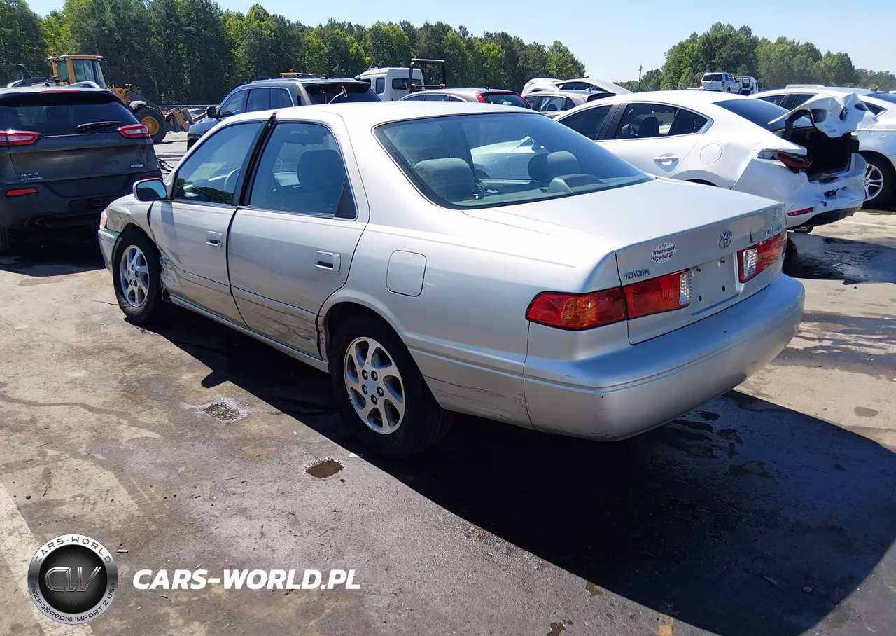 2000 Toyota Camry Le VIN:4T1BG22K2YU656991 - 3