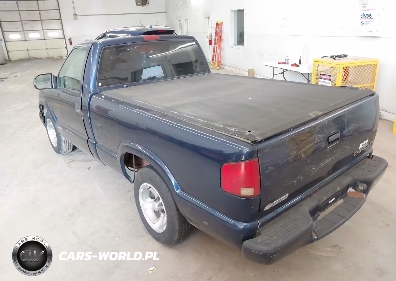2001 Chevrolet S-10 Ls VIN:1GCCS145118242575 - 3