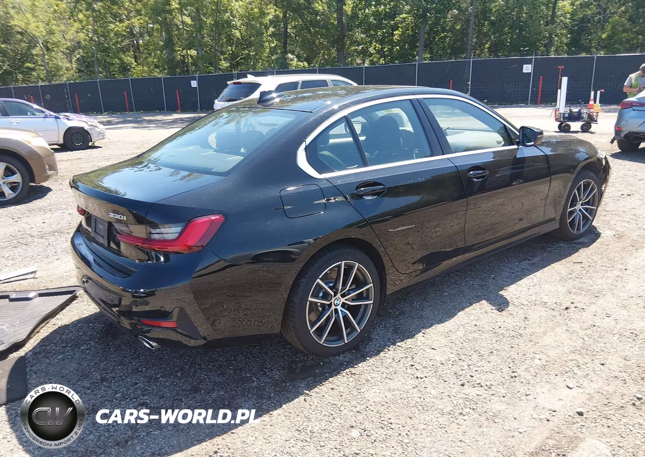 2019 BMW 330I VIN:3MW5R1J54K8A05526 - 4