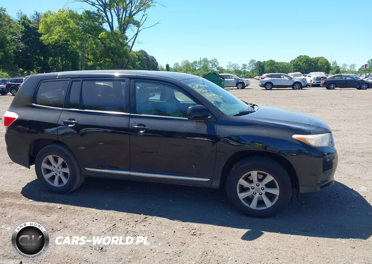 2013 Toyota Highlander Base V6 VIN:5TDBK3EH5DS208929 - 13