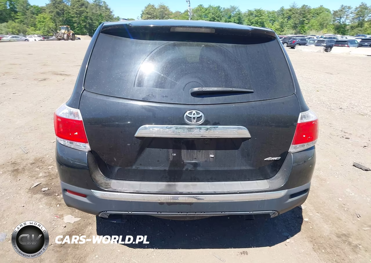 2013 Toyota Highlander Base V6 VIN:5TDBK3EH5DS208929 - 16