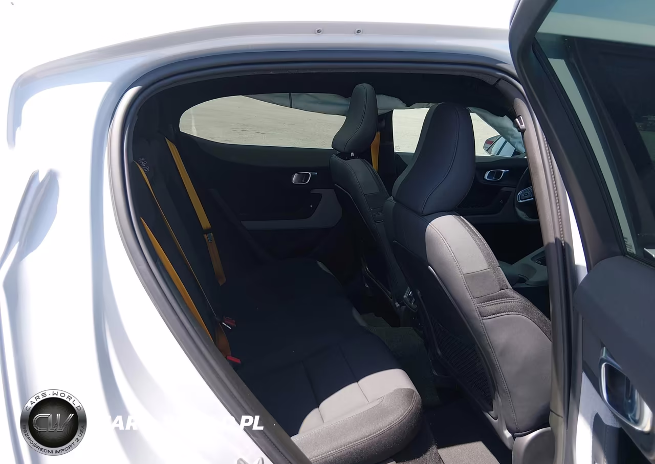 2023 Polestar 2 Long Range Dual Motor Bst Edition 230-Long Range Dual Motor Bst Edition 270 VIN:YSMET3KA8PL116273 - 8