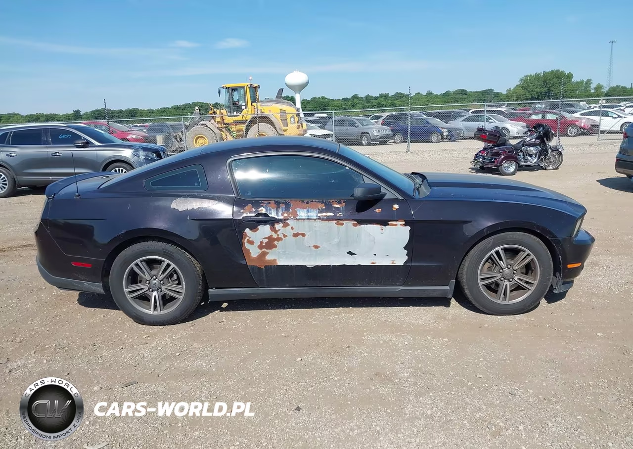 2012 Ford Mustang V6 Premium VIN:1ZVBP8AM6C5210837 - 13