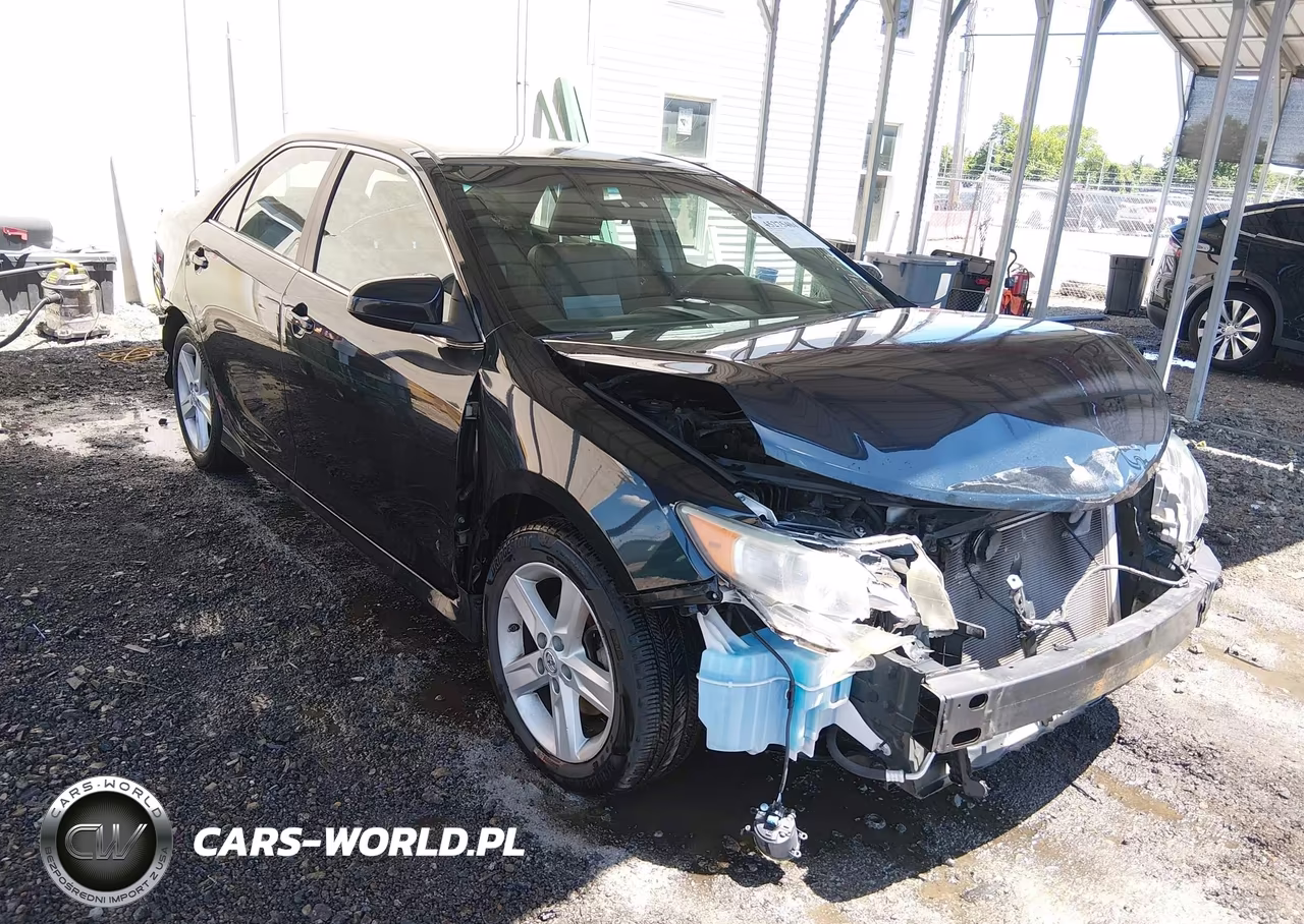 2014 Toyota Camry Se – zdjęcie 1 z 22