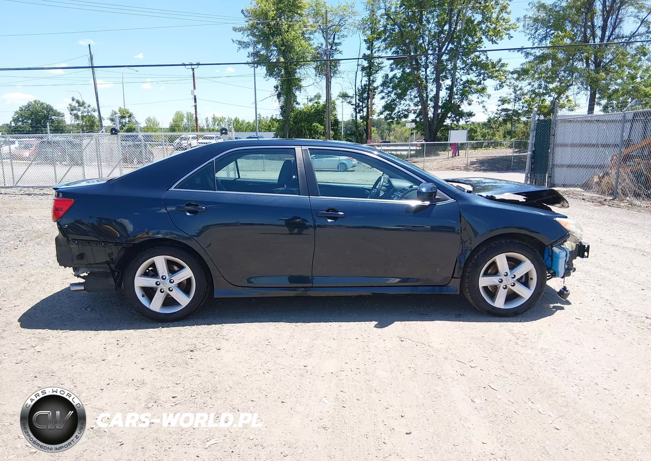 2014 Toyota Camry Se VIN:4T1BF1FK4EU442457 - 14
