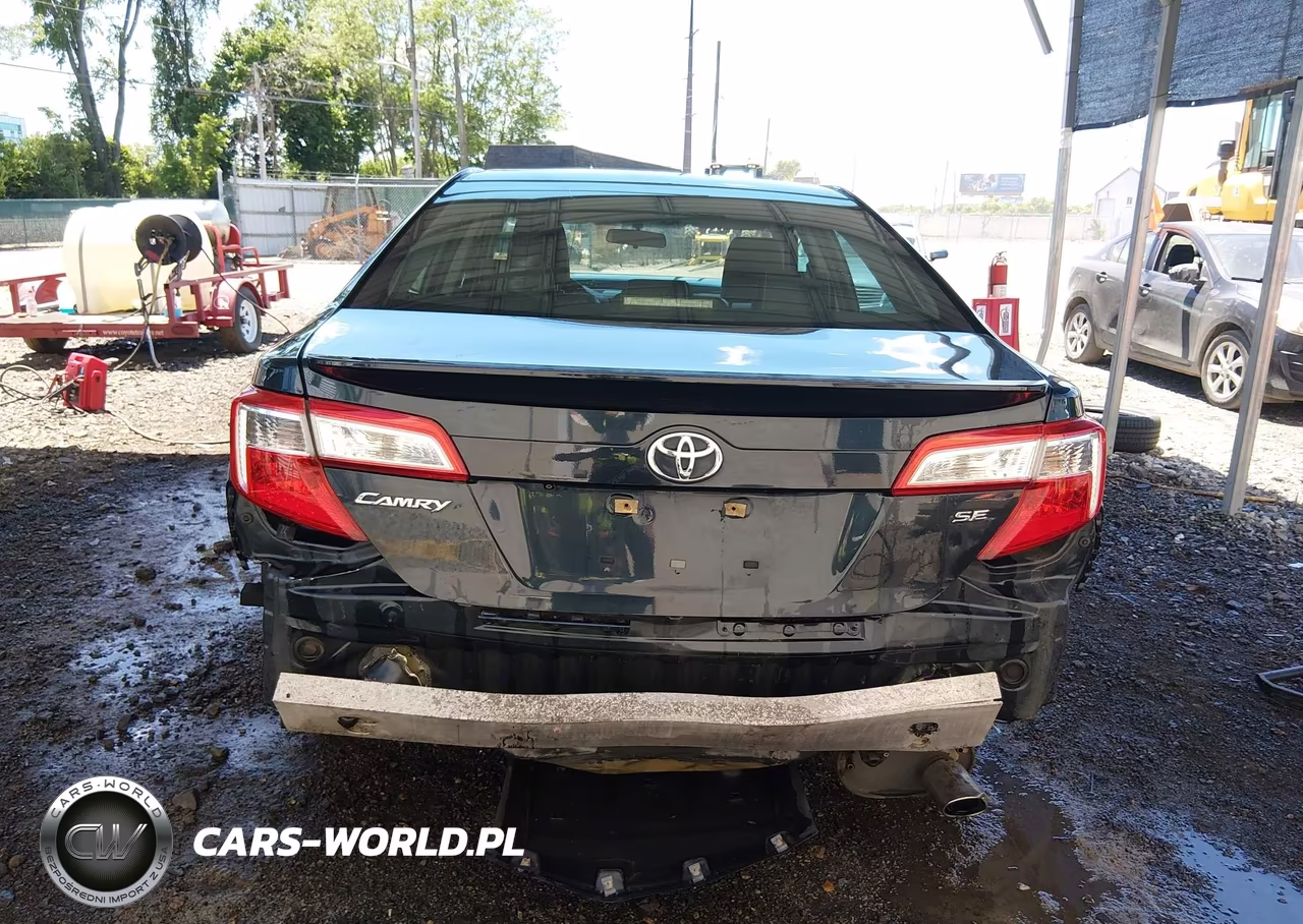 2014 Toyota Camry Se VIN:4T1BF1FK4EU442457 - 17
