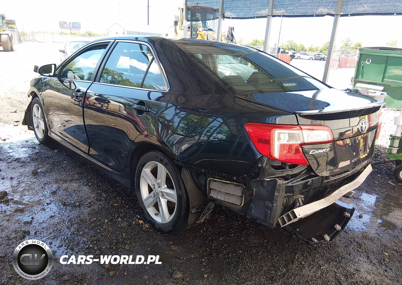 2014 Toyota Camry Se VIN:4T1BF1FK4EU442457 - 3