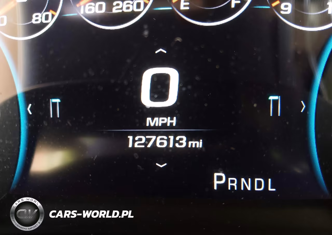 2017 Chevrolet Suburban Premier VIN:1GNSKJKC1HR318840 - 15