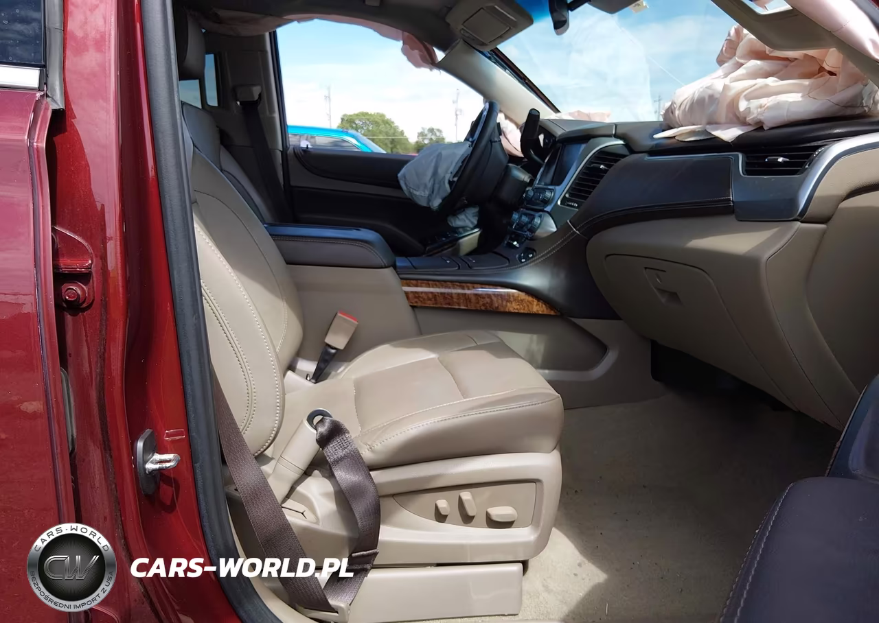 2017 Chevrolet Suburban Premier VIN:1GNSKJKC1HR318840 - 5