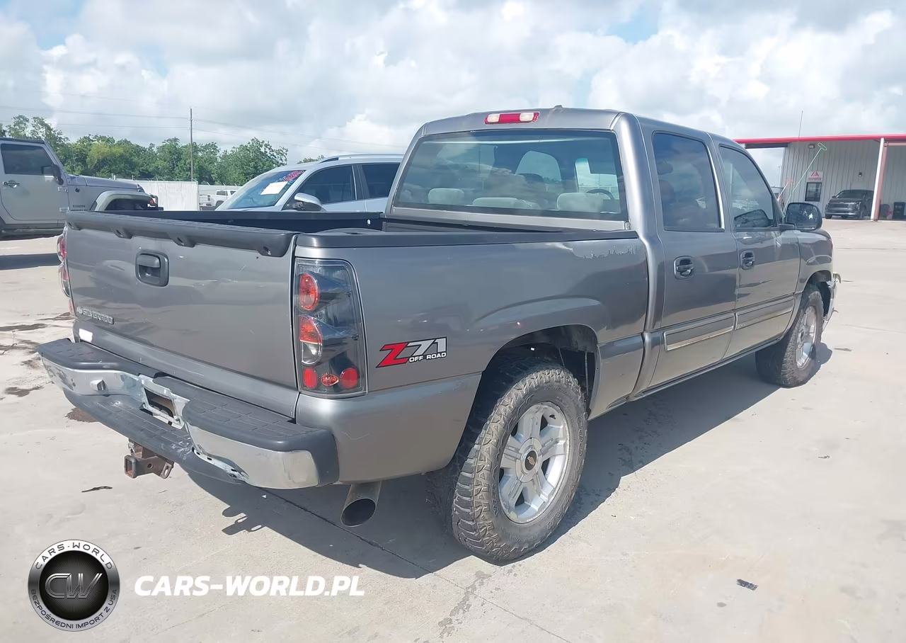 2007 Chevrolet Silverado K1500 Classic Crew Cab VIN:2GCEK13Z371162123 - 4