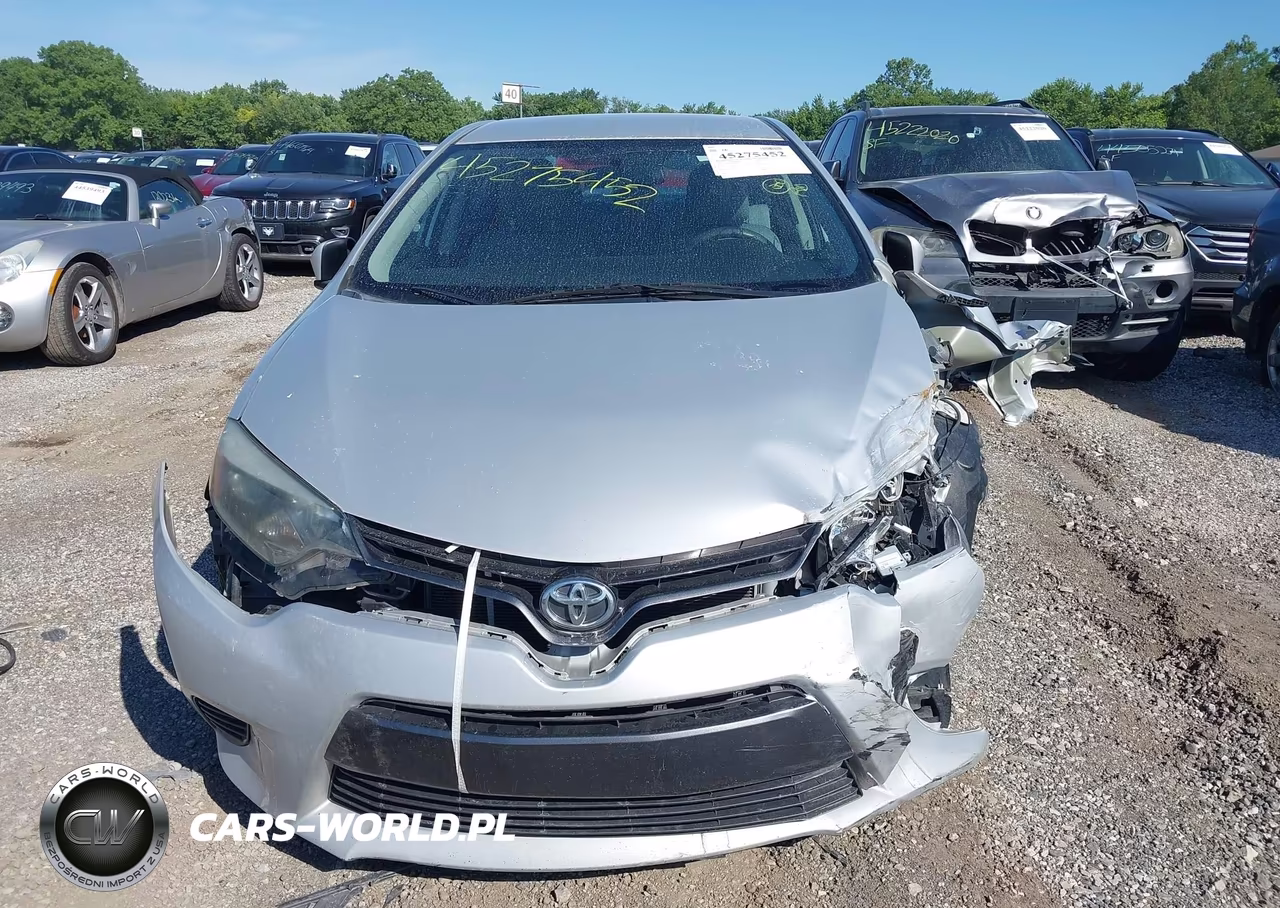 2015 Toyota Corolla Le VIN:2T1BURHE9FC457714 - 12