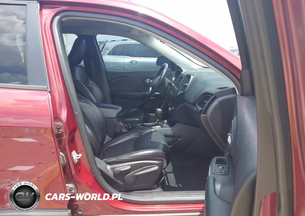 2019 Jeep Cherokee Altitude 4X4 VIN:1C4PJMLB6KD320693 - 5