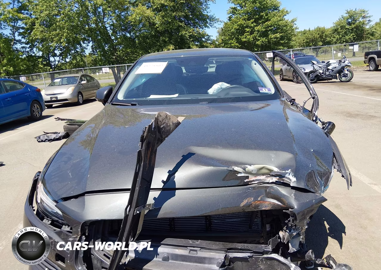 2019 Volvo S60 T6 Momentum VIN:7JRA22TK8KG007393 - 12