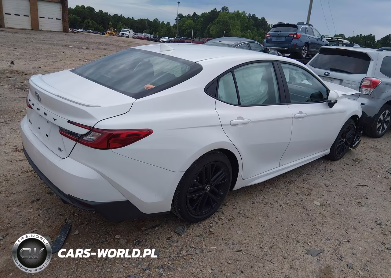 2026 Toyota Camry Se VIN:4T1DAACKXTU724868 - 4