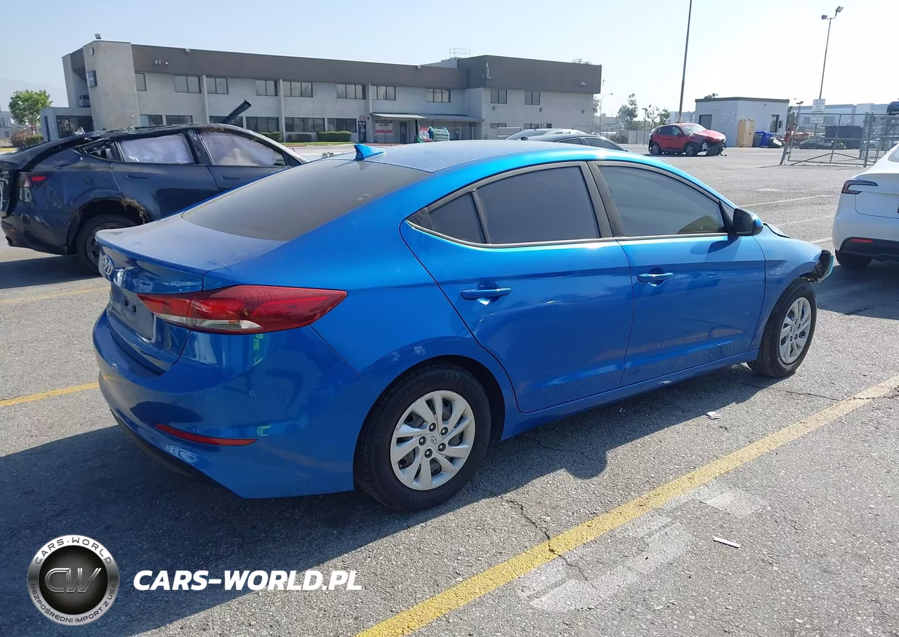 2017 Hyundai Elantra Se VIN:5NPD74LF8HH203625 - 4