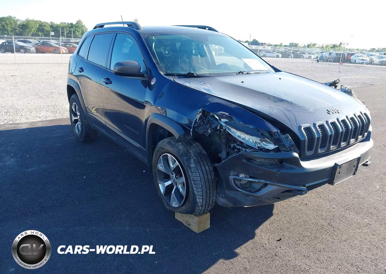 2015 Jeep Cherokee Trailhawk – zdjęcie 1 z 16