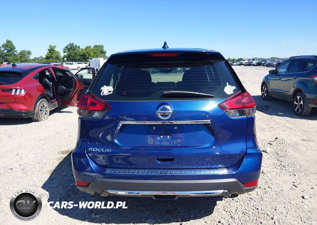 2018 Nissan Rogue S VIN:5N1AT2MT6JC775264 - 17
