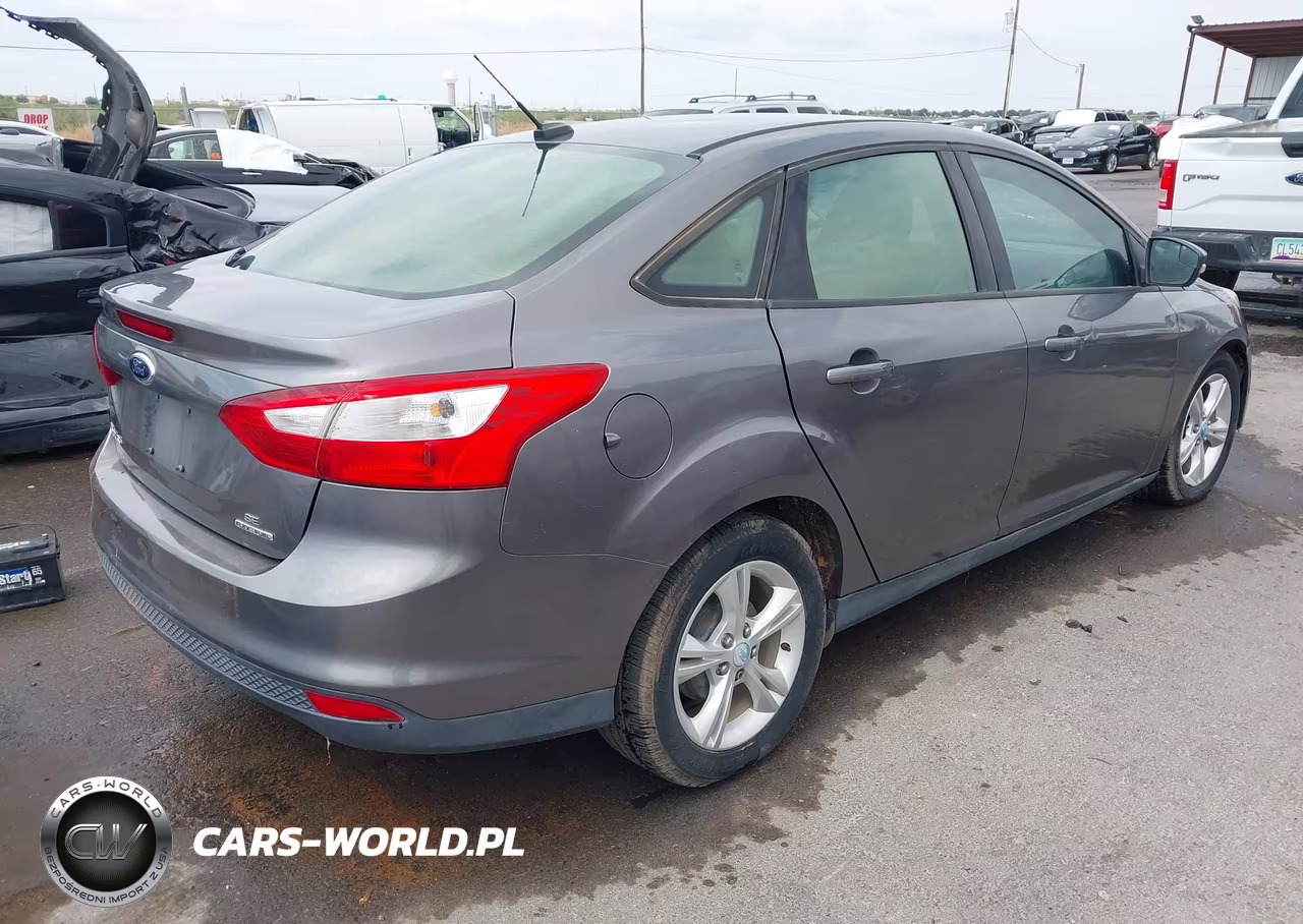 2013 Ford Focus Se VIN:1FADP3F21DL195804 - 4