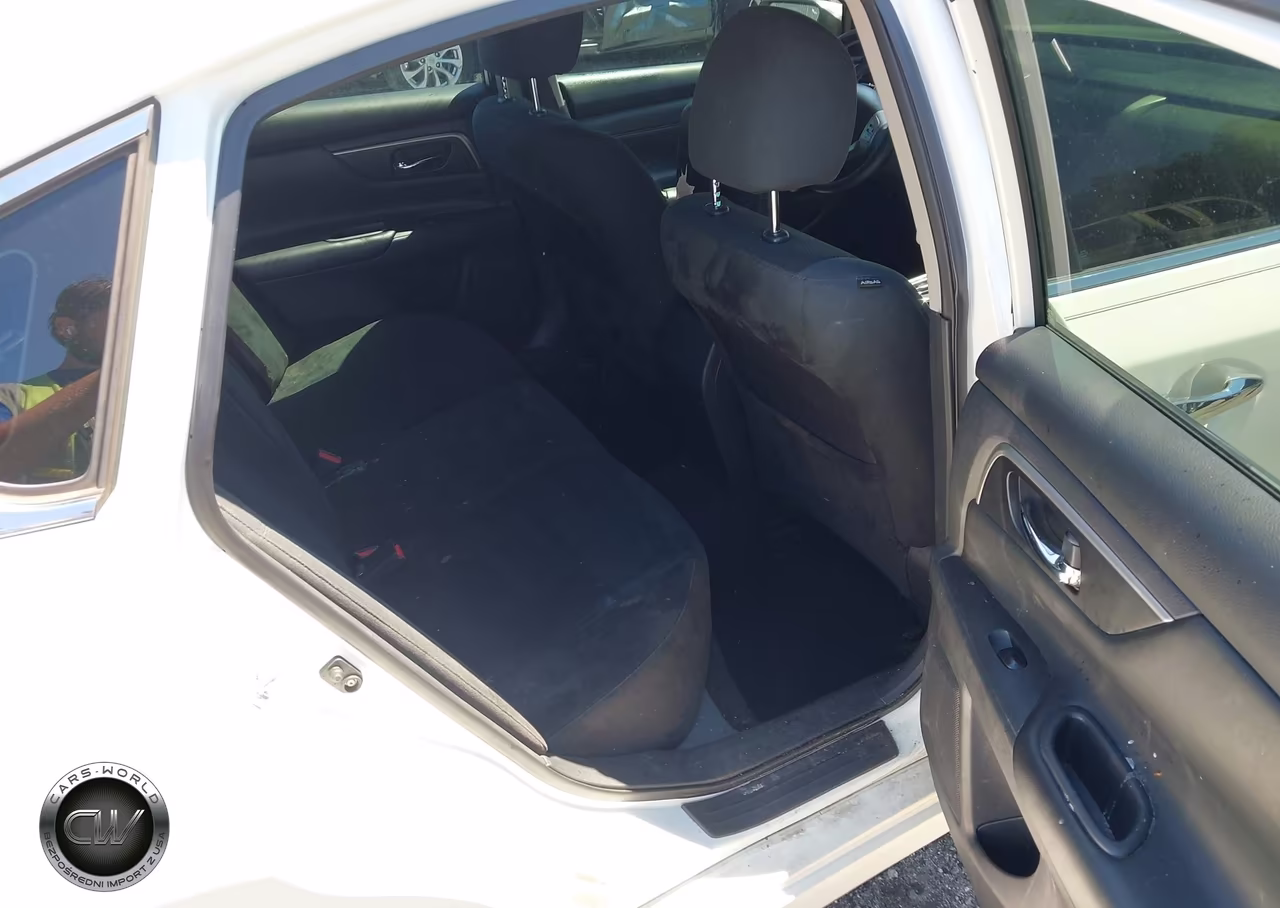 2015 Nissan Altima 2.5 S VIN:1N4AL3AP9FN394298 - 8