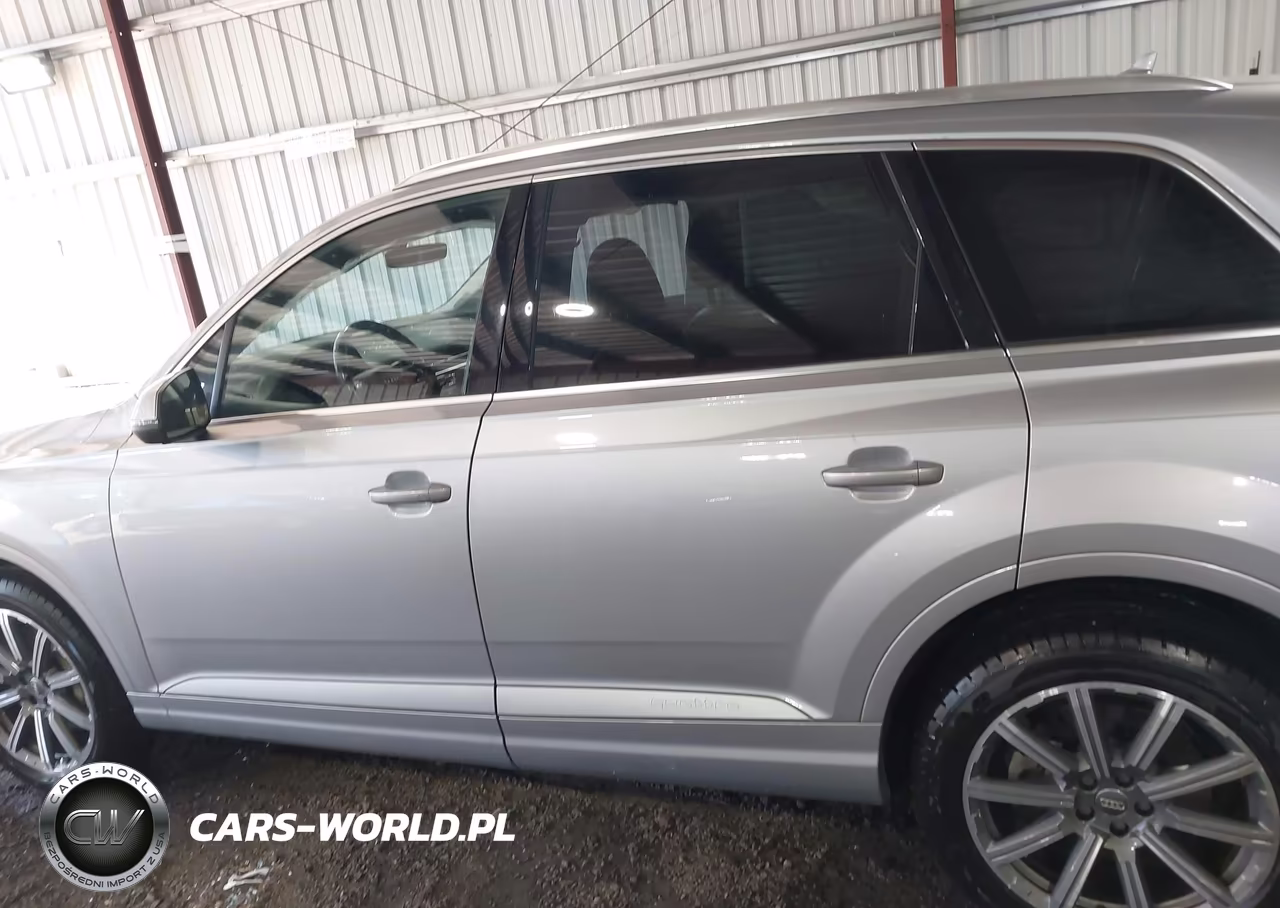 2018 Audi Q7 3.0T Premium VIN:WA1VAAF77JD014818 - 14