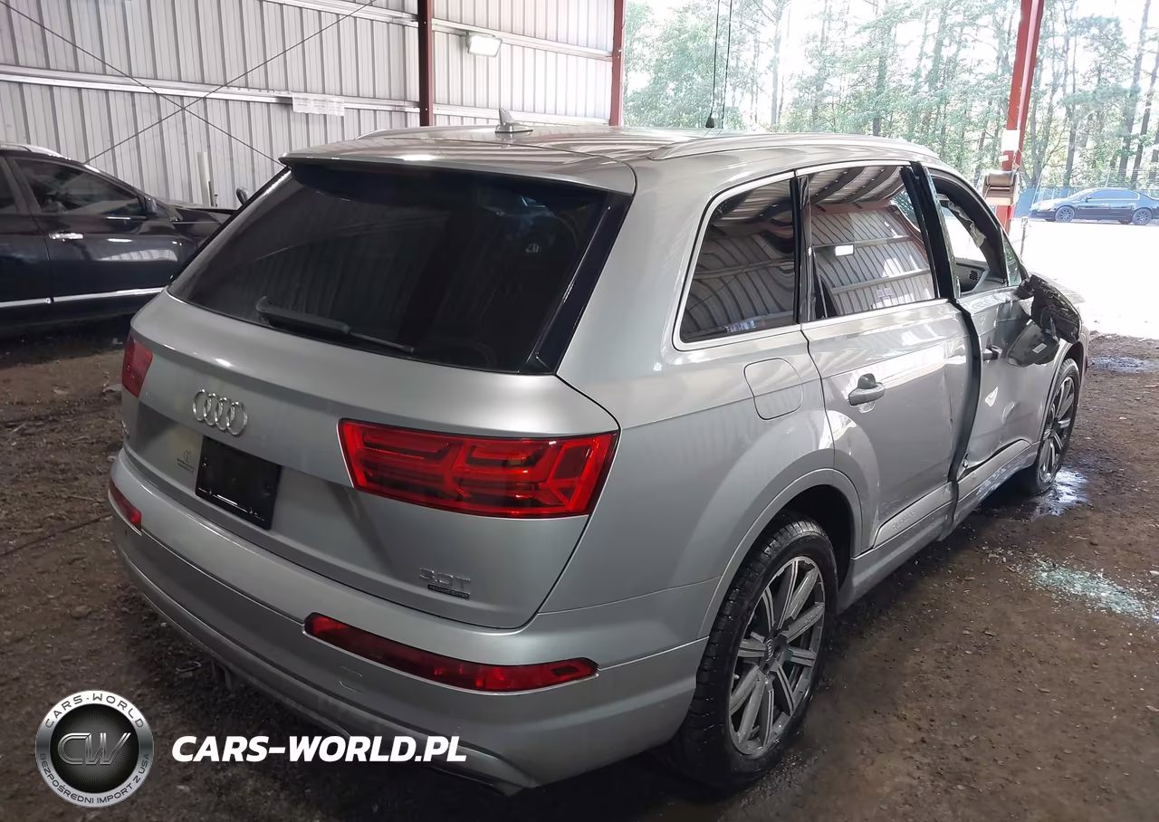 2018 Audi Q7 3.0T Premium VIN:WA1VAAF77JD014818 - 4