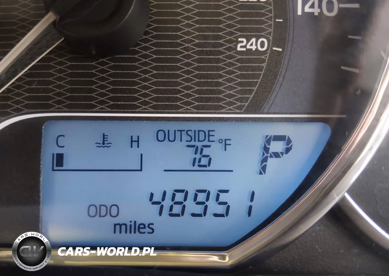 2016 Toyota Corolla Le Plus VIN:2T1BURHE0GC666535 - 15