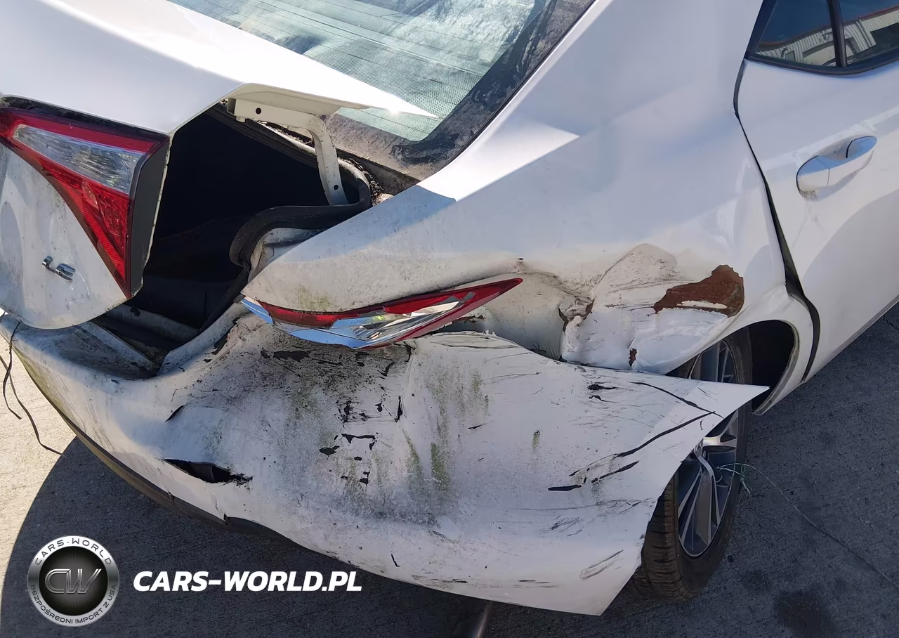 2016 Toyota Corolla Le Plus VIN:2T1BURHE0GC666535 - 17