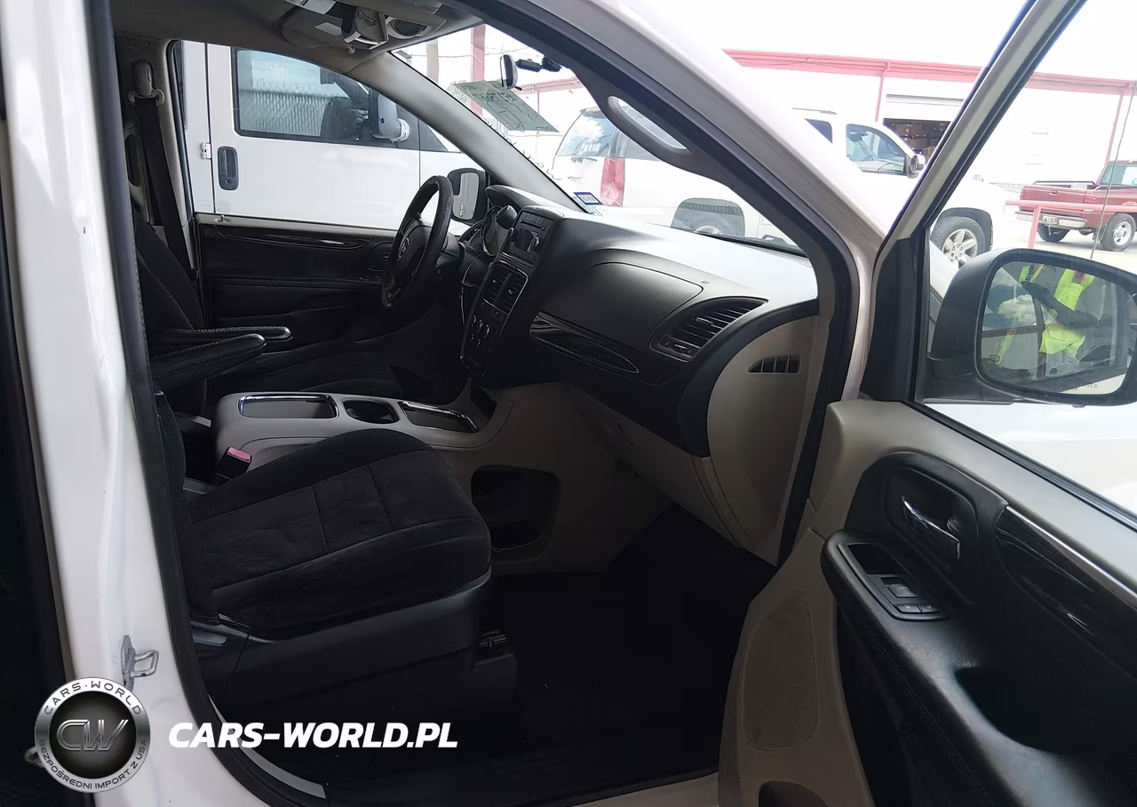 2012 Dodge Grand Caravan Sxt VIN:2C4RDGCG1CR357274 - 5