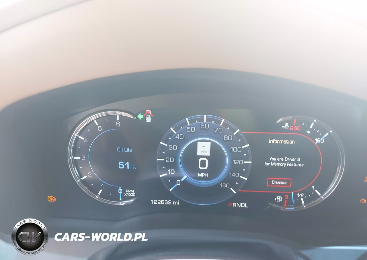 2018 Cadillac Escalade Platinum VIN:1GYS3DKJ2JR309361 - 7