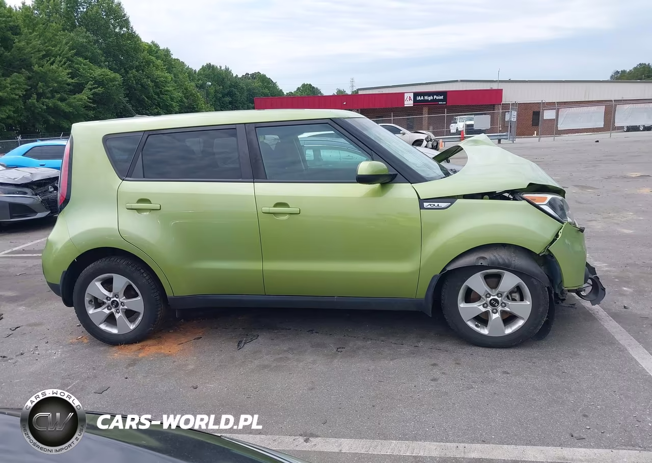 2018 Kia Soul VIN:KNDJN2A22J7888082 - 12