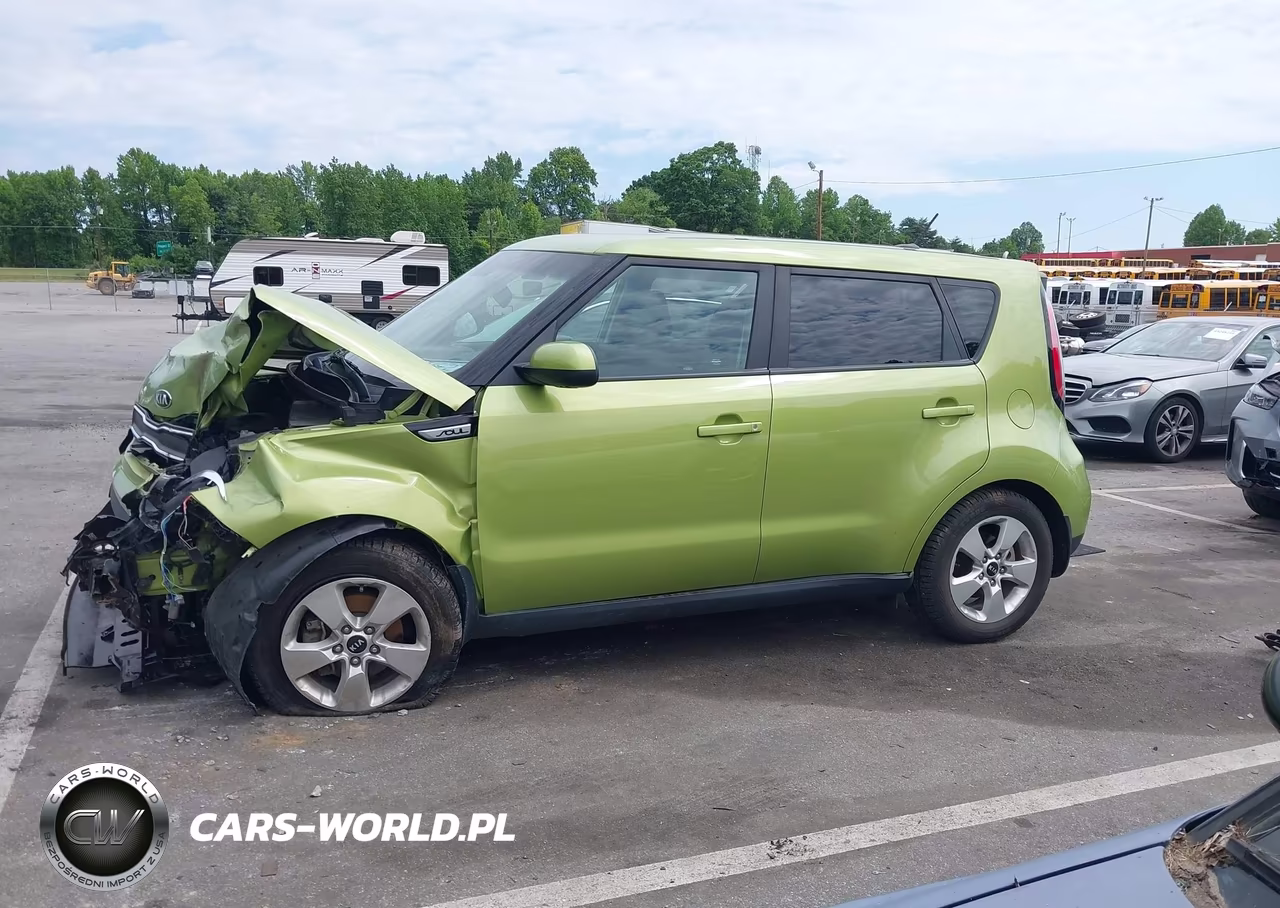 2018 Kia Soul VIN:KNDJN2A22J7888082 - 13