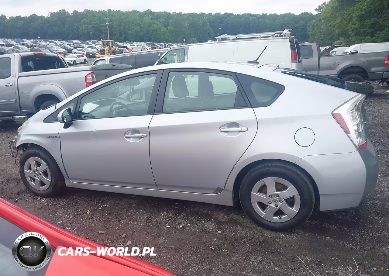 2011 Toyota Prius Four VIN:JTDKN3DU2B0294755 - 15
