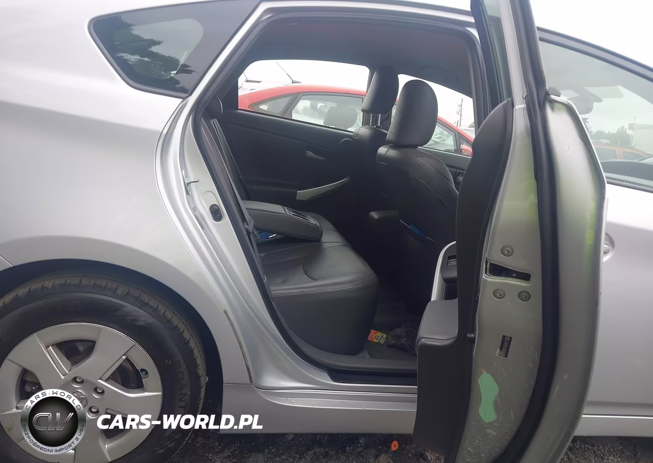 2011 Toyota Prius Four VIN:JTDKN3DU2B0294755 - 8
