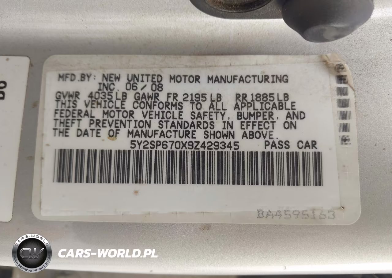 2009 Pontiac Vibe VIN:5Y2SP670X9Z429345 - 9