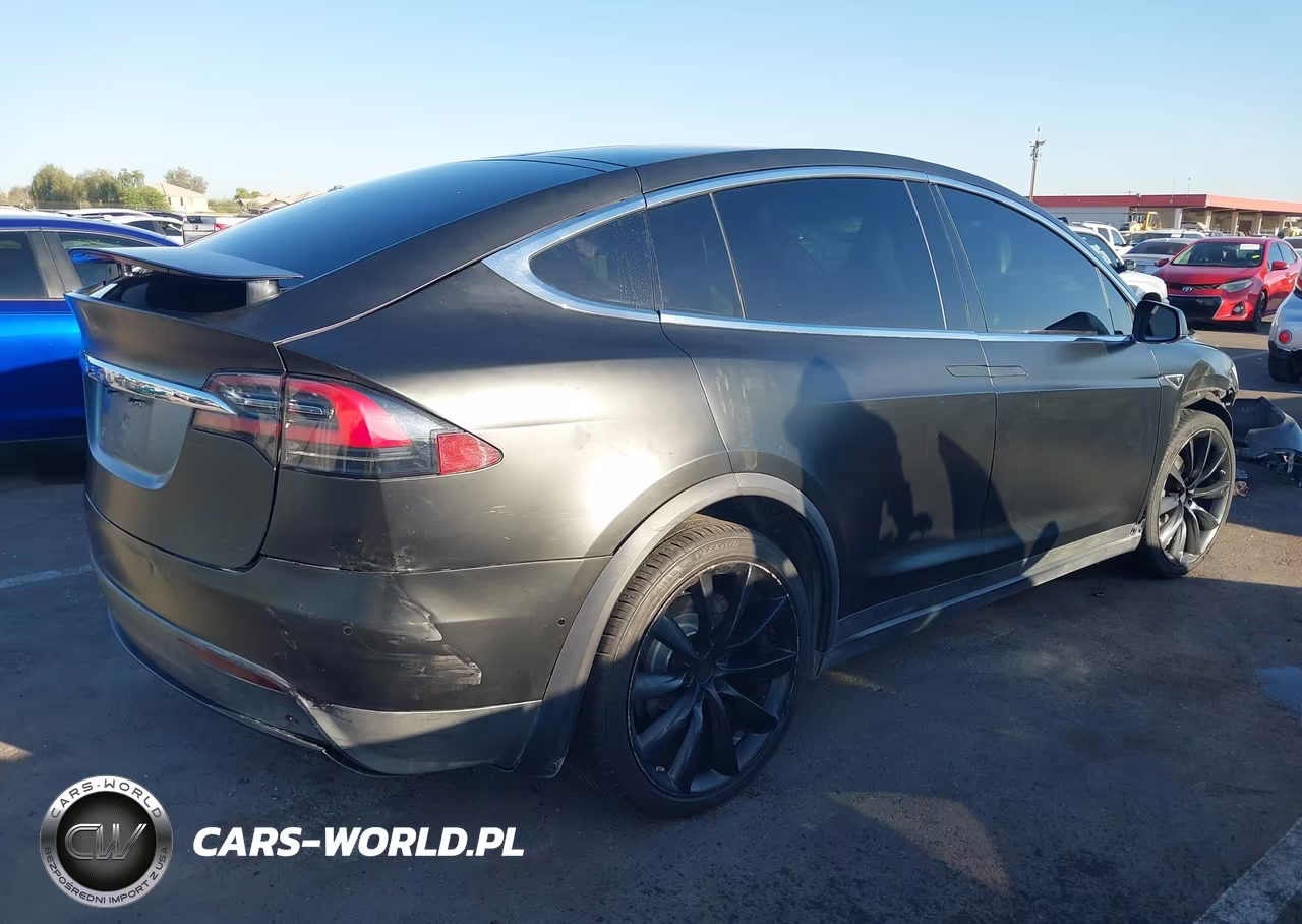 2016 Tesla Model X 60D-70D-75D-90D VIN:5YJXCAE26GF002935 - 4