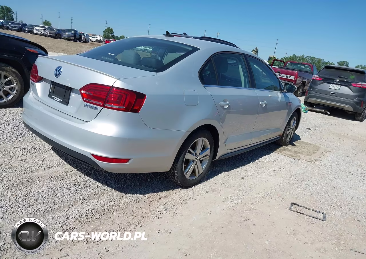 2013 Volkswagen Jetta Hybrid Sel VIN:3VW637AJ1DM225903 - 4
